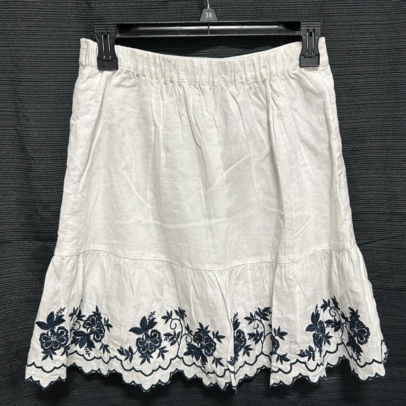 NWT J.Crew Factory blue floral embroidery Skirt. Size: XS / Box 13-46‎ - Picture 4 of 9